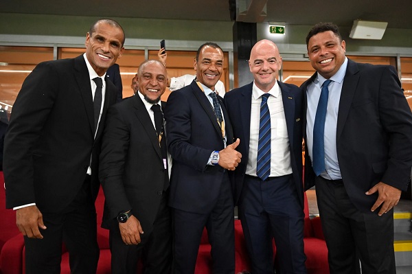 Roberto Carlos - Cafu - Ronaldo Nazario - Rivaldo Roberto Carlos - Cafu - Ronaldo Nazario - Rivaldo